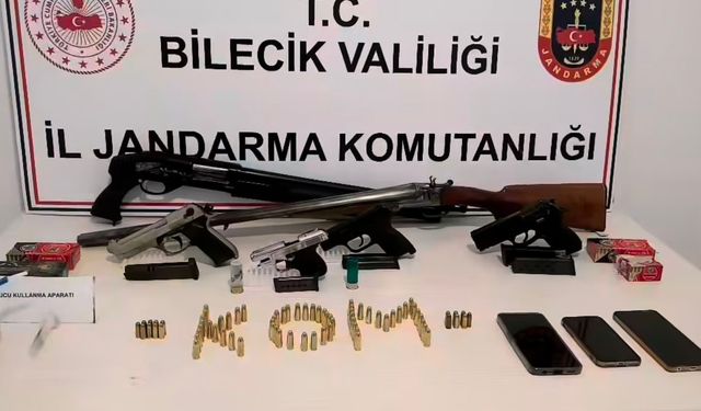 Bilecik’te Silah Kaçakçılığı Operasyonu: Çok Sayıda Silah ve Mühimmat Ele Geçirildi