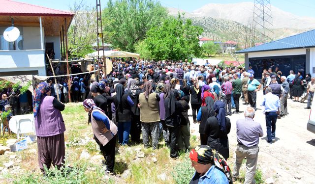 Fransa’da baltayla öldürülen Hasan, Kahramanmaraş’ta toprağa verildi