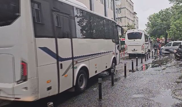 İBB operasyonunda gözaltına alınan 45 şüpheli adliyeye sevk ediliyor.
