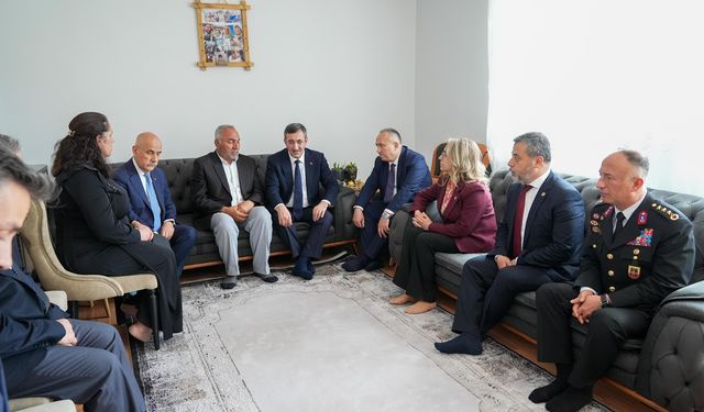 Şehit Jandarma Astsubay Hüseyin Uzun’un Ailesine Taziye Ziyareti