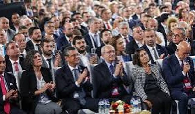 CHP kurultayının iptali davasında ihtiyati tedbir talepleri reddedildi