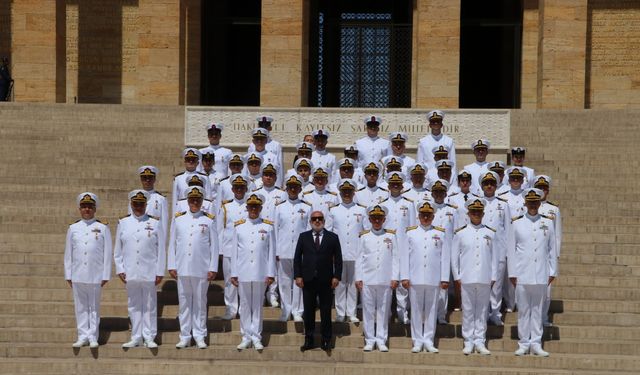 Sahil Güvenlik Komutanlığı'nın 43. Kuruluş Yıl Dönümünde Anıtkabir Ziyareti