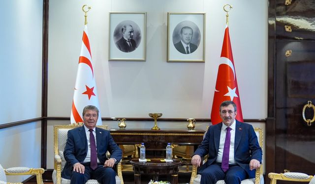 Cevdet Yılmaz, KKTC Başbakanı Üstel ile görüştü