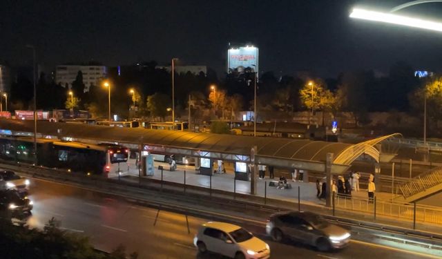 Metrobüs durağında yaralanan kişi 3 ay sonra hayatını kaybetti
