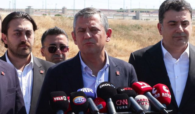 Özgür Özel, İmamoğlu'nun duruşması sonrasında açıklama yaptı