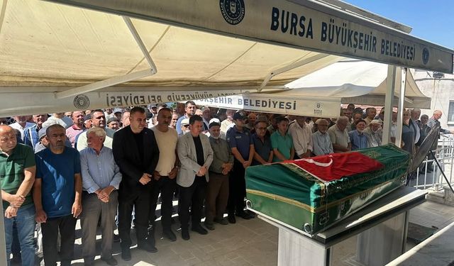 Raporlu itfaiyeci araçta fenalaştı, hayatını kaybetti