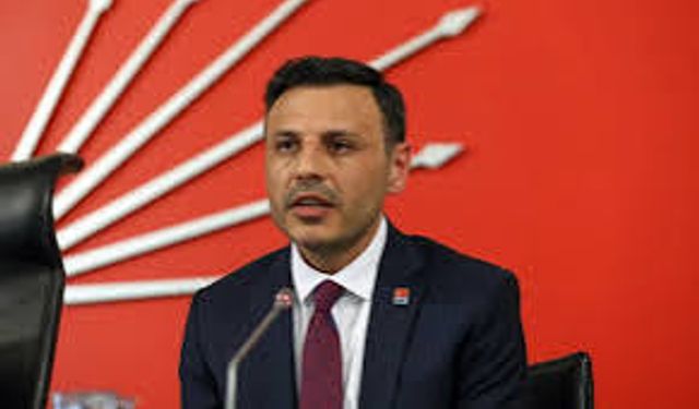 Özgür Çelik, ifade vermek üzere İstanbul Emniyet Müdürlüğü'ne geldi