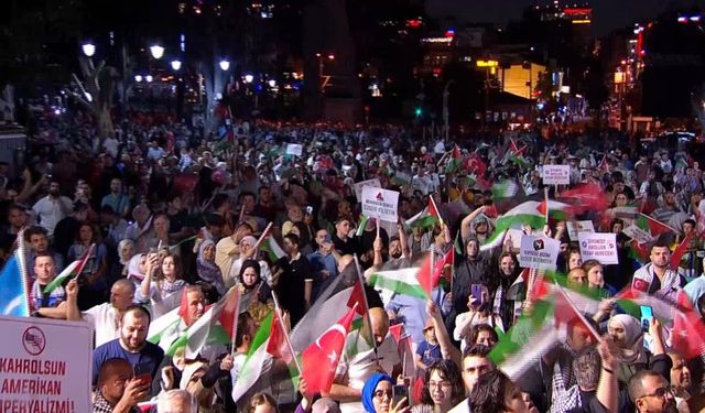 İstanbul'da 'Gazze'ye Umut Işığı Ol' yürüyüşü düzenlendi
