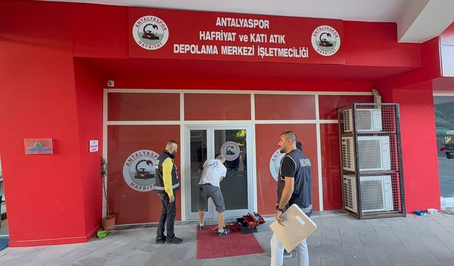 Antalya Büyükşehir Belediyesi'ne yönelik 6'ncı dalga 'rüşvet' operasyonu: 16 gözaltı