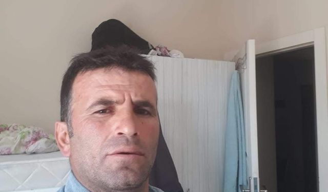 Eşini porselen bardakla başına vurarak öldürdü