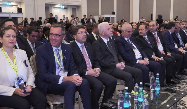 Bakan Tunç: 20 bin adalet personelimizi kademeli olarak Adalet sistemine kazandıracağız