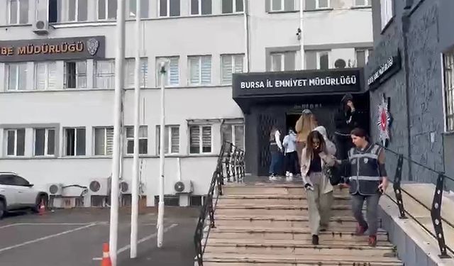 Bursa merkezli 6 ilde fuhuş operasyonu; 22 gözaltı