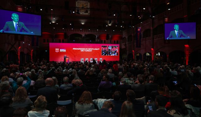 CHP Genel Başkanı Özel: Türkiye'de yapılacak seçimler bir referandum olacak