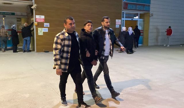 Firari hükümlü çalıntı motosikletle yakalandı