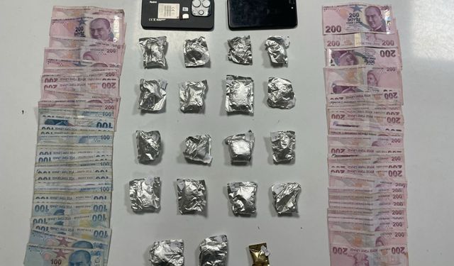 Şişli'de aracında uyuşturucu bulunan sürücü tutuklandı