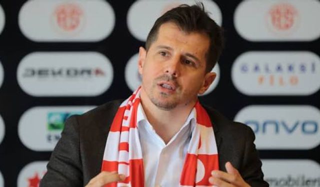 Hesap.com Antalyaspor Başkanı Rıza Perçin: Emre hoca ile devam edeceğiz