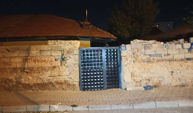 16 yaşındaki çocuk, kendisi, kardeşi ve annesine şiddet uygulayan babasını öldürdü