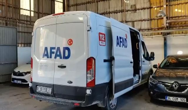 Beyoğlu'nda metro inşaatında iskele çöktü; yaralılar var