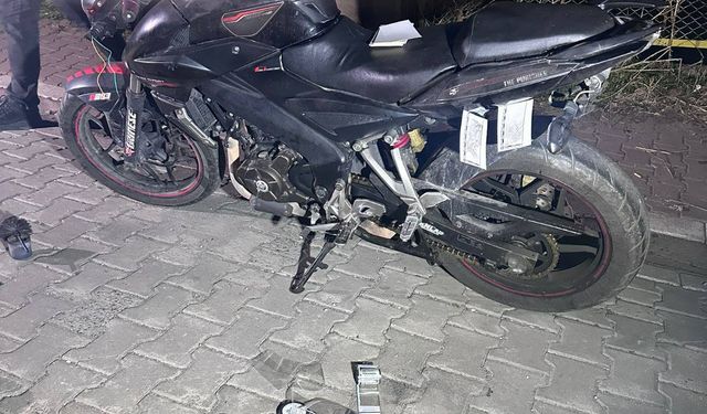 Esenyurt’ta Kontrolden Kaçan İkili, Saldırı Keşfinde Yakalandı