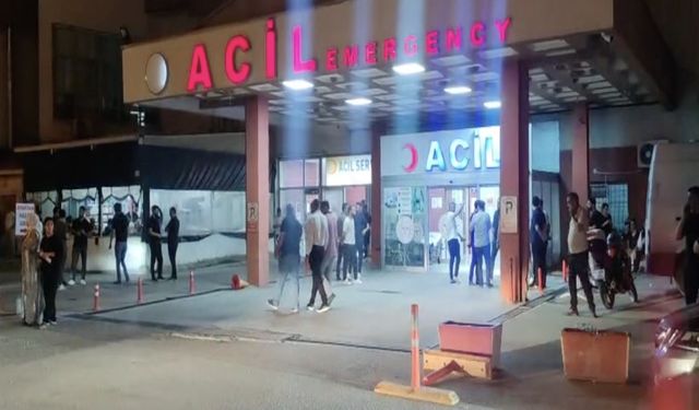 Evinde, tartıştığı kişiyi baltayla öldürdü