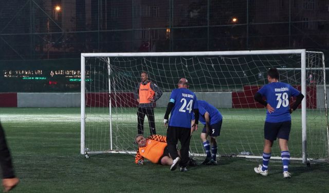 Kartal'da 'Organ Bağışı Haftası' kapsamında futbol maçı düzenlendi