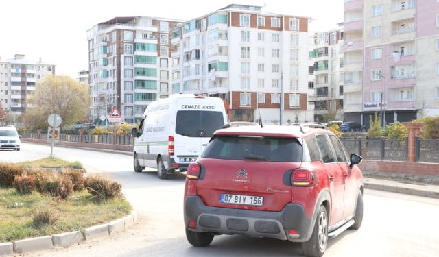 Mardin’de 3 kişilik aile ölü bulundu; evden silah yok, ortada