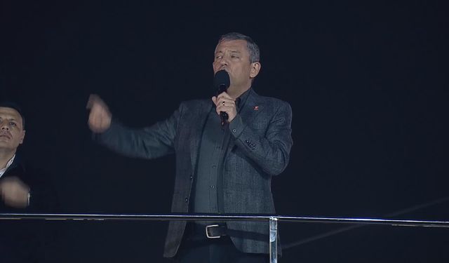 Özgür Özel Sultanbeyli'de konuştu