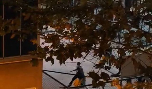 Sultangazi'de arkadaşları kavga etti ayırmak yerine tezahüratta bulundular