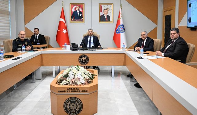 Bakan Yerlikaya: 17 ilde düzenlenen uyuşturucu operasyonunda 458 şüpheli gözaltına alındı