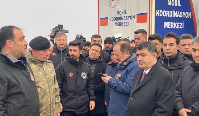 Libya askeri heyetini taşıyan uçağın düştüğü alanda çalışmalar sürüyor