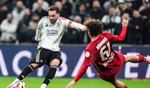 Beşiktaş, evinde Gaziantep ile 2-2 berabere kaldı.