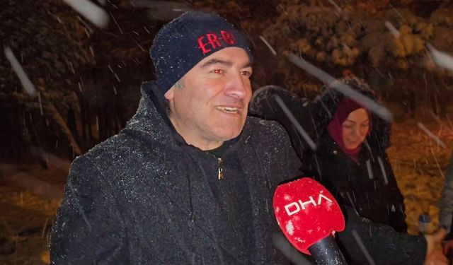 Aydos Ormanı karla beyaza büründü; aileler karın keyfini çıkardı