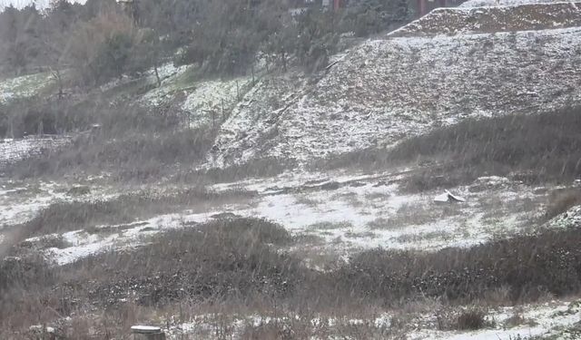 Başakşehir'de kar yağışı havadan görüntülendi