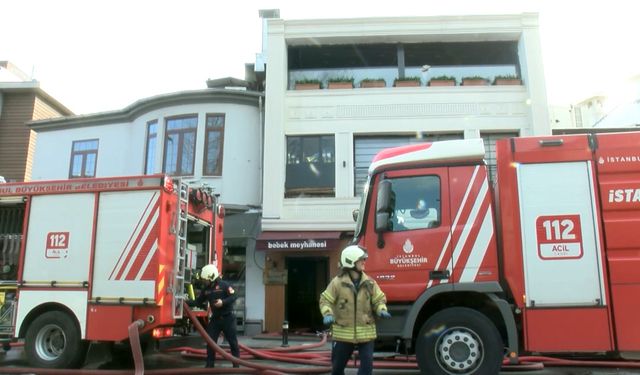 Beşiktaş'ta restoranda çıkan yangın söndürüldü