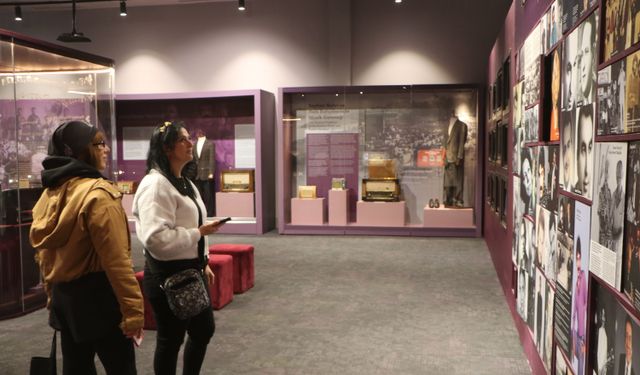 Ferdi Tayfur, ölümünün birinci yıl dönümünde doğduğu kentte anıldı