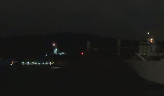 İstanbul Boğazı'nda sürüklenen yük gemisi kurtarıldı