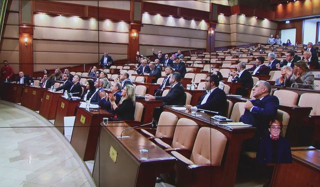 İstanbul'da toplu taşımaya yüzde 20 zam teklifi İBB Meclisi'nde kabul edildi