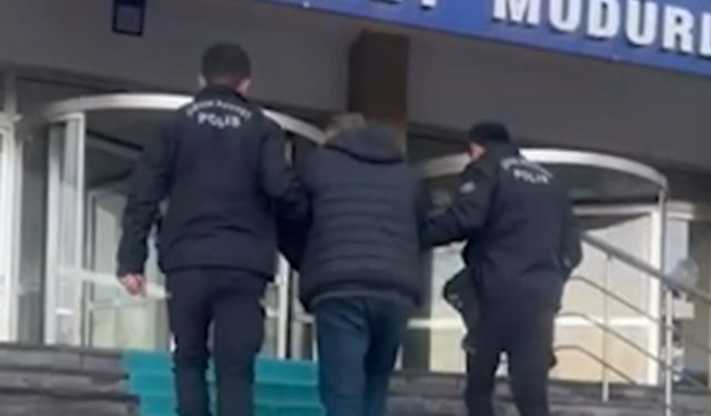 Kayseri merkezli 4 ilde FETÖ operasyonunda yakalanan 70 şüpheliden 54'ü tutuklandı