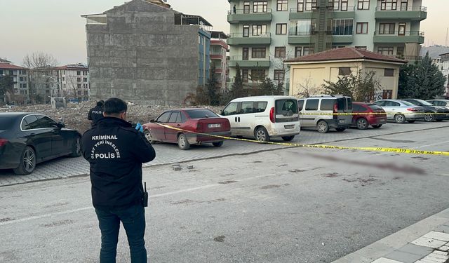 Malatya'da bıçaklı kavga; 2 ağır yaralı