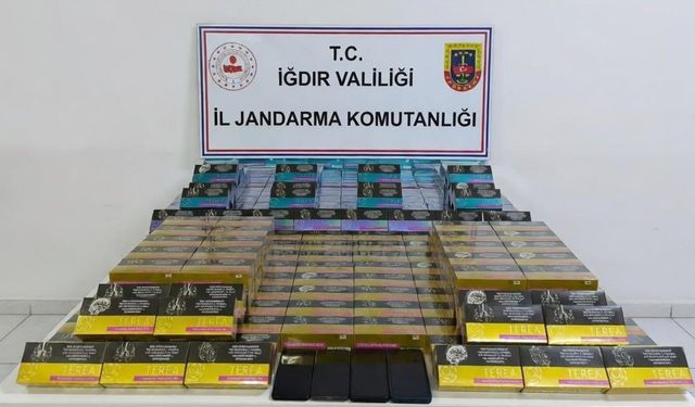 Piyasa değeri 4 milyon lira olan 3 bin elektronik sigara ve kaçak telefon ele geçirildi