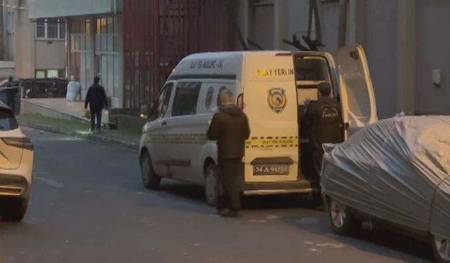 Sancaktepe'de silahlı çatışma; 5 yaralı -2 (Güvenlik kamerası)