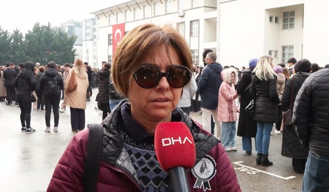 Öğrencisi tarafından öldürülen Fatma Nur Çelik için okulda tören düzenlendi