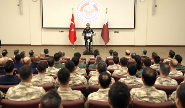 Genelkurmay Başkanı Orgeneral Bayraktaroğlu, Katar'da