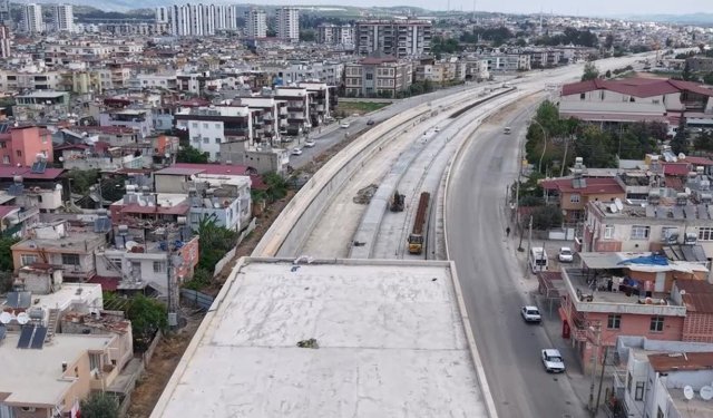 Bakan Uraloğlu Hızlı Tren Projesi'nin Mersin- Adana arasını önümüzdeki sene hizmete açacağız