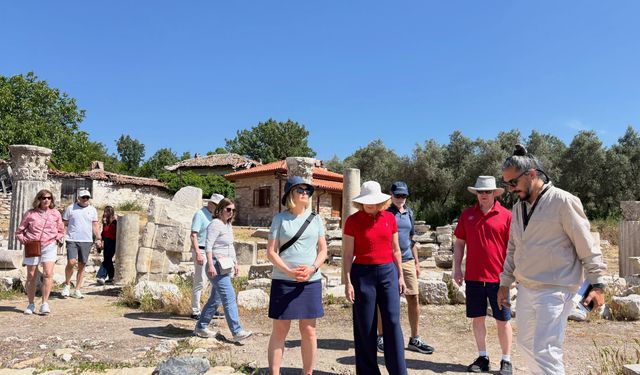 Cruise turistlerinin yeni rotası Stratonikeia oldu