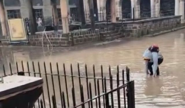 Diyarbakır'da sağanak ve dolu etkili oldu (2)