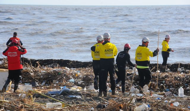 Hatay'daki selde ölen Musa'nın annesi: Polis olacaktın, nereye gidiyorsun
