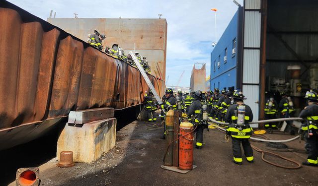 New York'ta tersanede patlama: 1 ölü, 36 yaralı