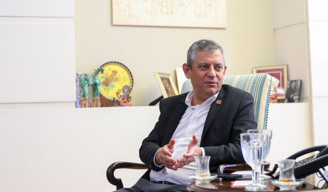Özgür Özel, büyükşehir belediye başkanları ile bir araya geldi