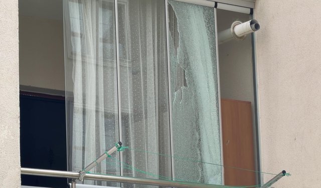 Sosyal medya hesabı açan eşine kızdı, kayınpederinin evine ateş etti